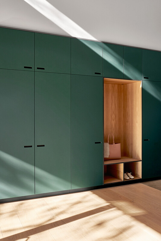 wardrobe and entrance solution